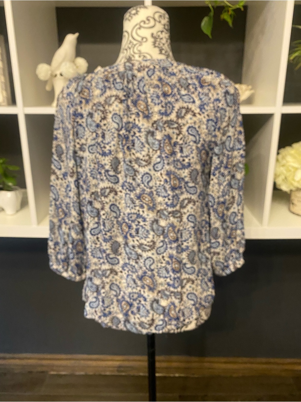 Part Two Blue Paisley V-Neck Blouse - Picture 3 of 5